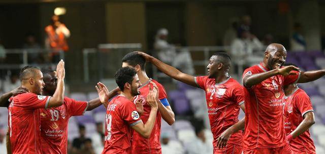 包含转会期洛杉矶湖人豪取连胜——亚冠节点到来，悬念犹存，控场能力受关注的词条