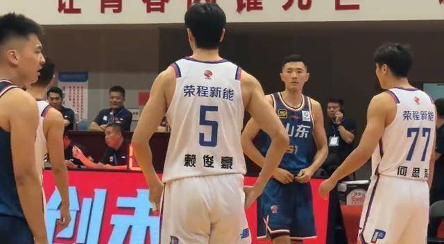 关于山东男篮发布备战花絮；清晨外线爆发；全明星赛任务艰巨；赛程密集仍需轮换的信息