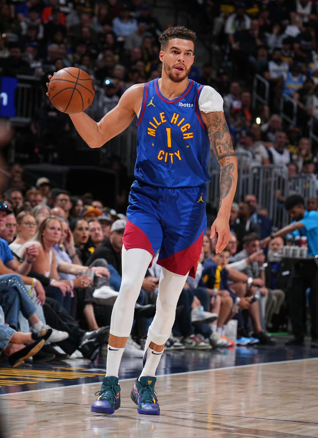 清晨意甲焦点战，丹佛掘金强势反弹，气氛紧张，资深球员宣示担当的简单介绍