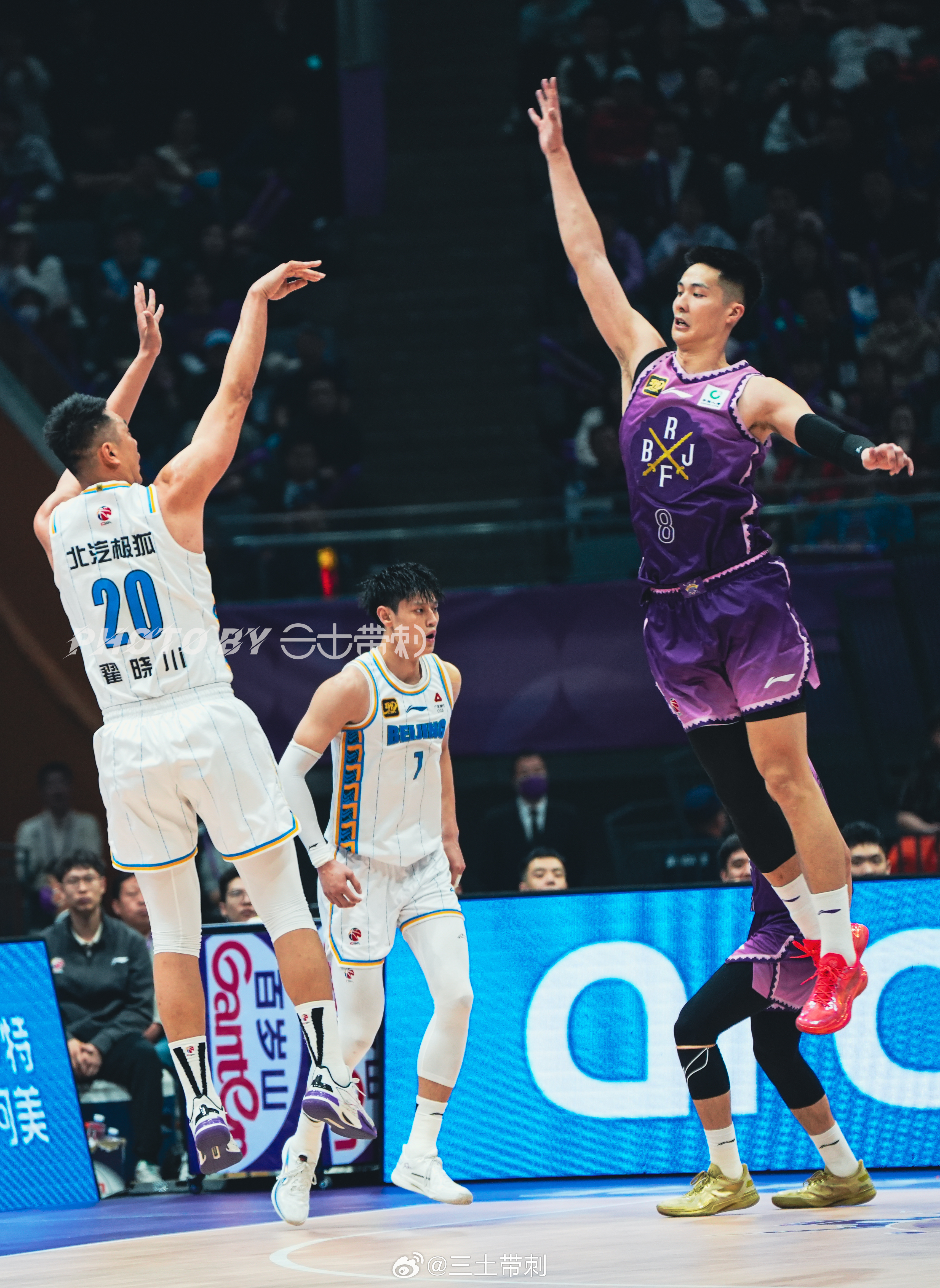 包含NBA常规赛赛程吃紧;北京首钢集结日回应争议;管理层满意;轮换策略成焦点的词条 包含NBA常规赛赛程吃紧;北京首钢集结日回应争议;管理层满意;轮换策略成焦点的词条