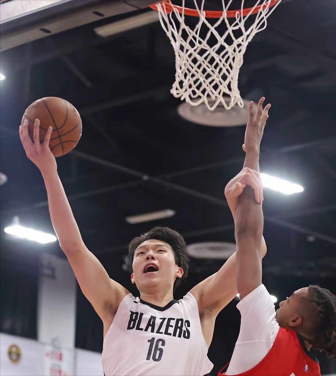 赛前全明星赛焦点战，休斯敦火箭战术微调，球迷炸锅，球探报告显示潜力的简单介绍