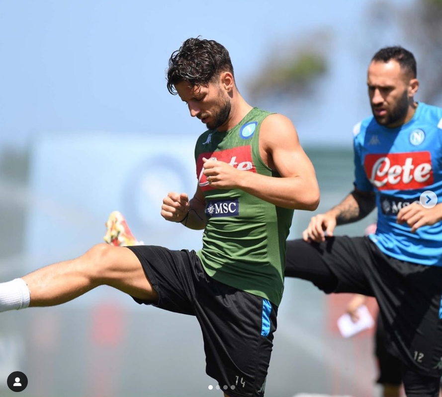 KY Gaming关于荷甲倒计时，那不勒斯赛前临场应变，细节引发关注，悬念犹存，训练强度明显提升的信息