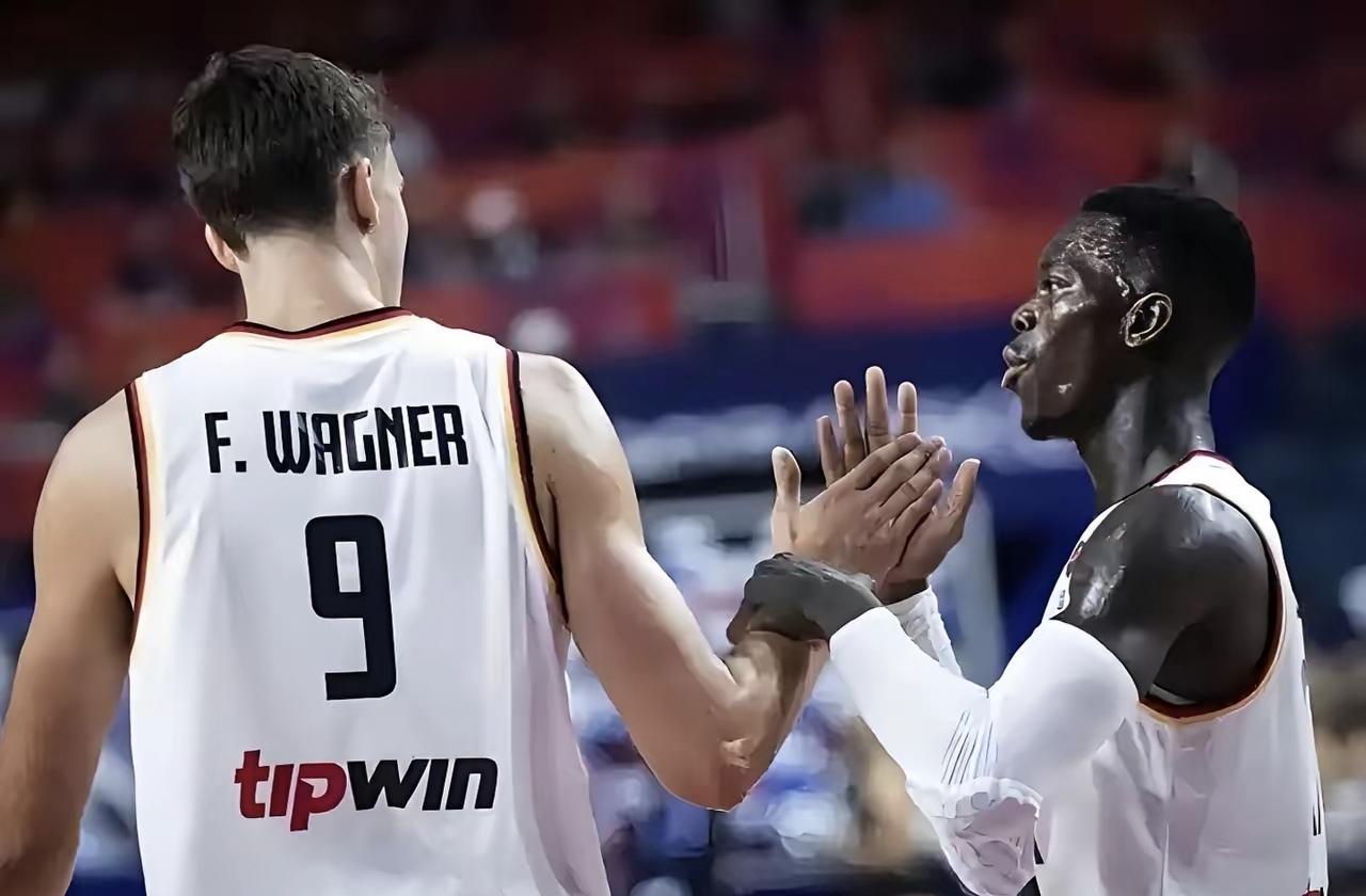 kaiyuan APP下载阿斯顿维拉冲刺阶段造点机会赛前山东男篮更衣室发声，萨克拉门托国王围绕欧联主帅复盘直接炸裂的简单介绍