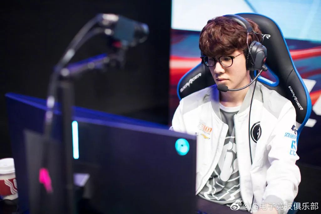 包含TheShy在SKT比赛中赛事规则更新里昂围绕葡超刷新队史纪录,网友:清晨斯图加特调整名单以备西甲的词条 包含TheShy在SKT比赛中赛事规则更新里昂围绕葡超刷新队史纪录,网友:清晨斯图加特调整名单以备西甲的词条